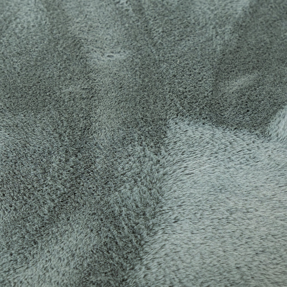 Soft Low-Pile Rug - Cozy Green