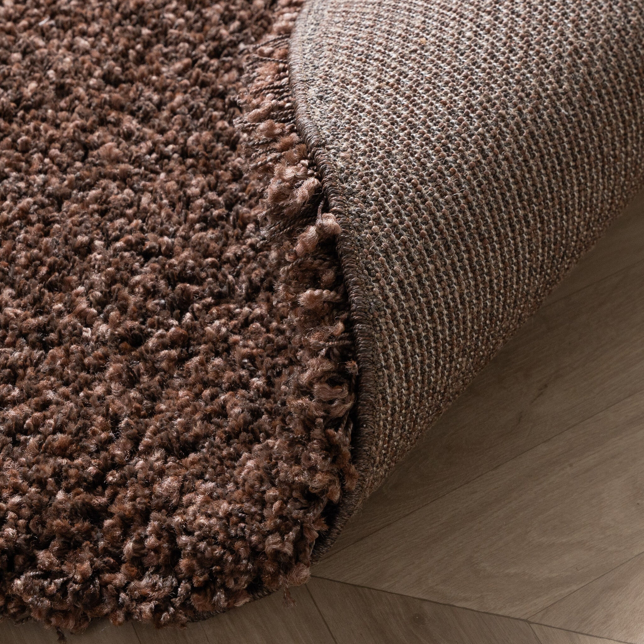 Round high-pile rug - Yves Brown