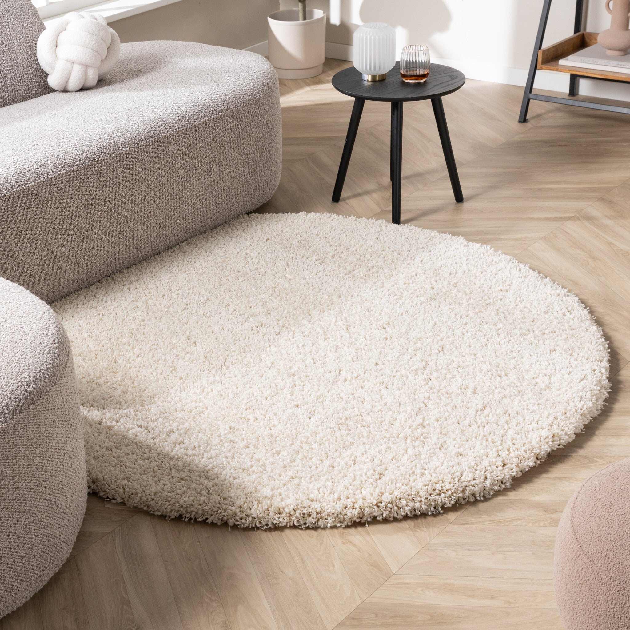 Round high-pile rug - Yves Cream